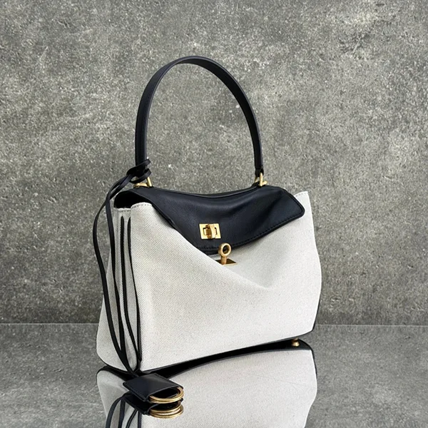 バレンシアガ Rodeo Handbag Small ロデオ ハンドバッグ スモール 7897792ACNP9260