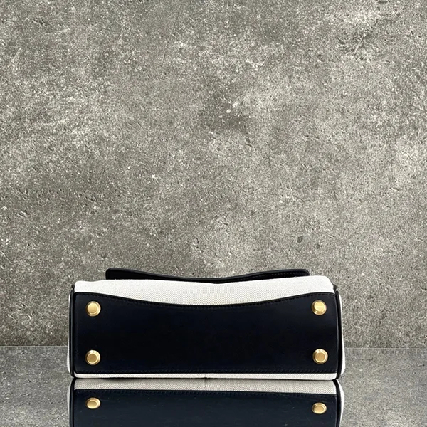 バレンシアガ Rodeo Handbag Small ロデオ ハンドバッグ スモール 7897792ACNP9260