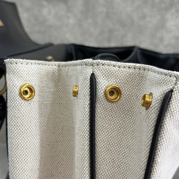 バレンシアガ Rodeo Handbag Small ロデオ ハンドバッグ スモール 7897792ACNP9260