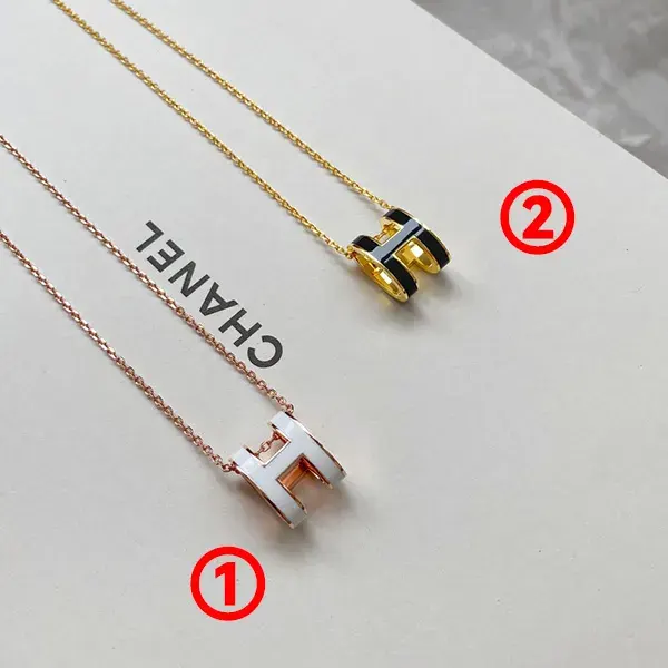 【大人可愛い◆上品カジュアル】エルメス Mini POP H ペンダント スーパーコピー H147992F