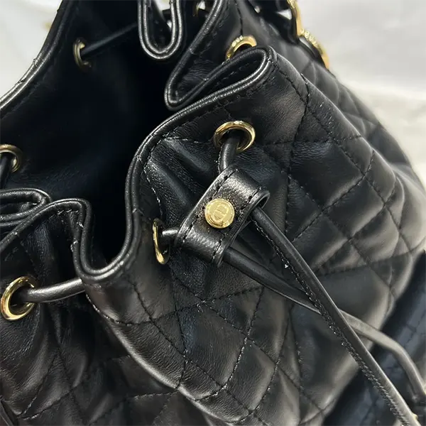 ディオール Caro バケットバッグ スーパーコピー スモール 黒 ラム M3372UNOZ_M900