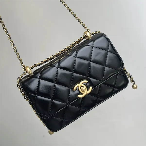 【お洒落♪】シャネル CCロゴ ミニ フラップ バッグ スーパーコピー AS2615 B05973 94305