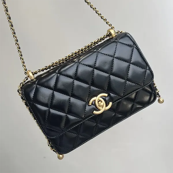 【お洒落♪】シャネル スーパーコピー CCロゴ ミニ フラップ バッグ AS2615 B05973 94305