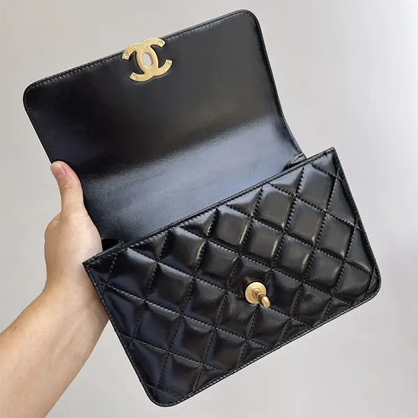 【お洒落♪】シャネル スーパーコピー CCロゴ ミニ フラップ バッグ AS2615 B05973 94305