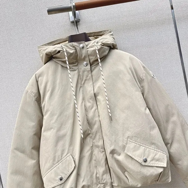 ☆モンクレール☆ クロップドライトダウンジャケット スーパーコピー Eucalyptus♪moi33240
