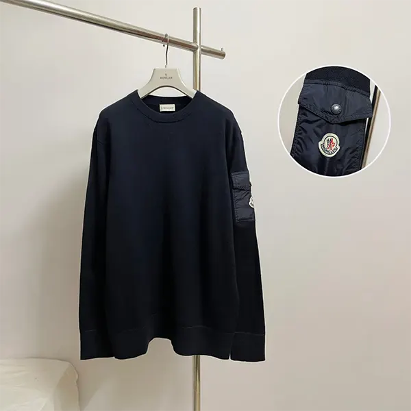 【モンクレール スーパーコピー】袖 ロゴ ポケット ニット L20919C00001M1131776