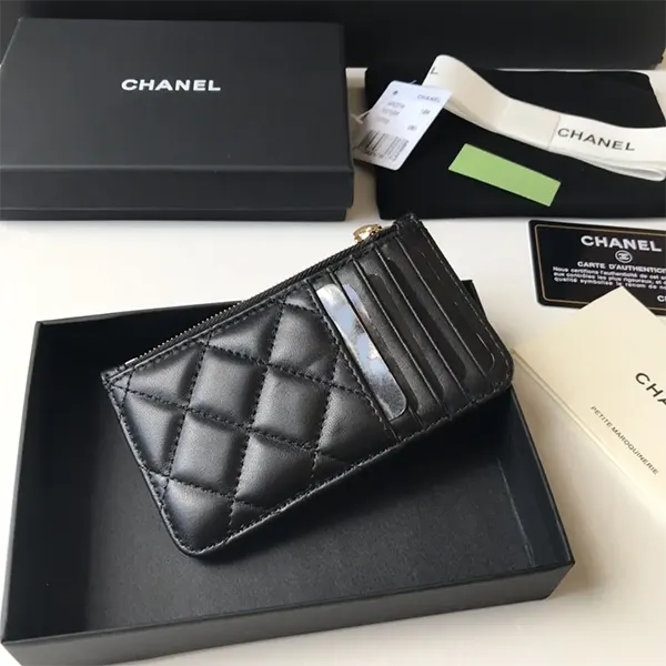 【洗練が宿る】シャネル スーパーコピー クラシックジップ フラグメント ケース AP2570 B10583 C3906