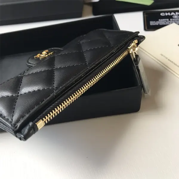 【洗練が宿る】シャネル スーパーコピー クラシックジップ フラグメント ケース AP2570 B10583 C3906