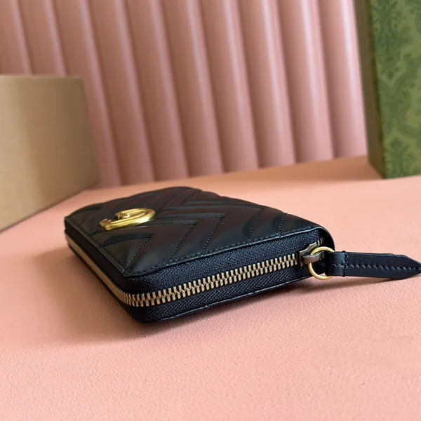 グッチ 長財布 GGマーモント ラウンドファスナー 二つ折り 財布